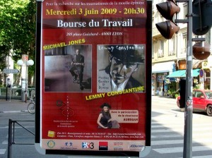 Affiche dans les rues de Lyon.